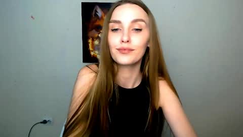 Snapshot of miss_angelina_ chatting on 05-29-26, 06:11 Angelina online show from 05-29-26, 06:11