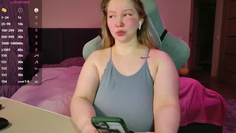 Snapshot of miss_anna909 chatting on 10-10-25, 05:56 Anna online show from 10-10-25, 05:56