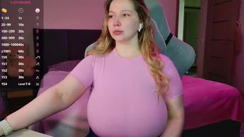 Snapshot of miss_anna909 chatting on 10-15-25, 11:32 Anna online show from 10-15-25, 11:32