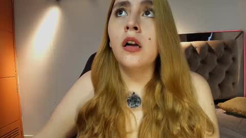 Anny online show from 12-23-25, 11:08