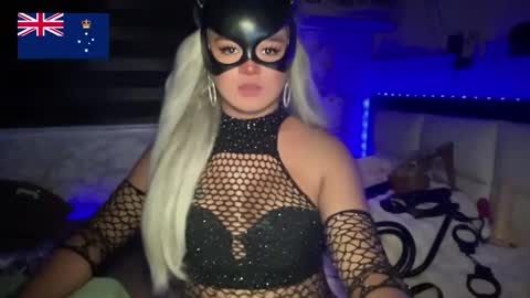 Call me  Miss Antonette  online show from 05-28-26, 12:30