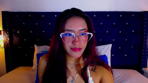 Snapshot of miss_ariss chatting on 03-09-26, 04:27 miss_ariss online show from 03-09-26, 04:27