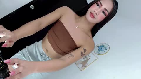 Snapshot of miss_azumix chatting on 05-09-26, 02:44 AZUMI online show from 05-09-26, 02:44