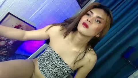 Snapshot of miss_bella69 chatting on 11-27-25, 07:10 miss_bella69 online show from 11-27-25, 07:10