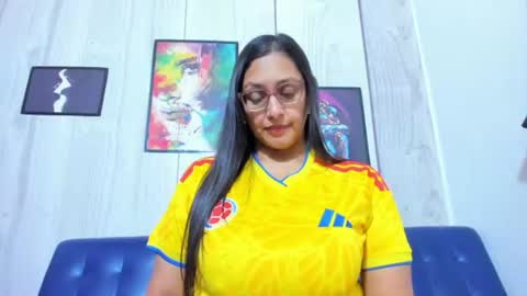 Snapshot of miss_bobbies chatting on 06-27-26, 07:52 Naty online show from 06-27-26, 07:52