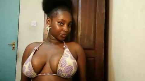 Snapshot of miss_boobieliscious1 chatting on 02-11-26, 07:57 miss_boobieliscious1 online show from 02-11-26, 07:57