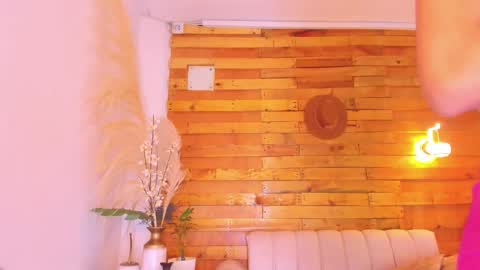 Camila online show from 11-08-25, 02:45