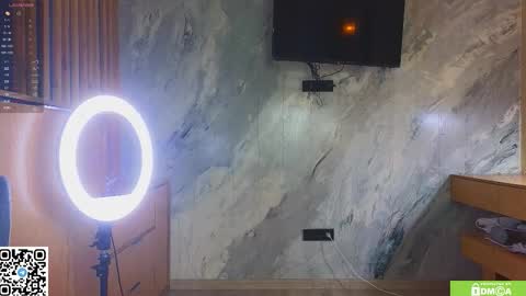 Snapshot of miss_bubbles chatting on 02-21-26, 12:55 Sandy online show from 02-21-26, 12:55