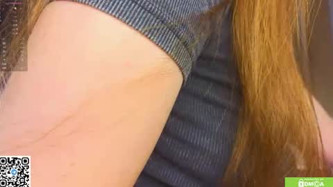 Snapshot of miss_bubbles chatting on 02-22-26, 12:45 Sandy online show from 02-22-26, 12:45