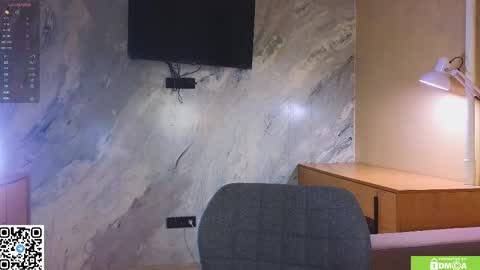 Snapshot of miss_bubbles chatting on 02-23-26, 12:41 Sandy online show from 02-23-26, 12:41