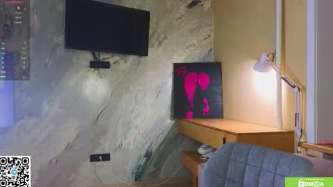 Snapshot of miss_bubbles chatting on 03-01-26, 12:23 Sandy online show from 03-01-26, 12:23