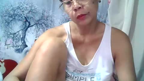 miss_capricorn online show from 10-17-25, 01:25