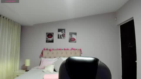 Snapshot of miss_cataleya__ chatting on 04-27-26, 11:30 Cataleya online show from 04-27-26, 11:30