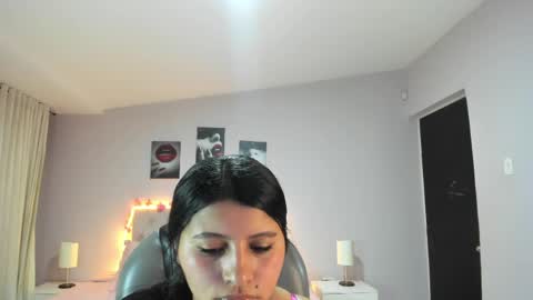 Snapshot of miss_cataleya__ chatting on 05-29-26, 11:41 Cataleya online show from 05-29-26, 11:41
