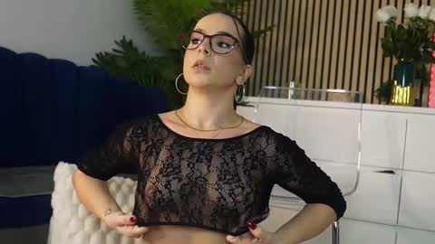 Denise online show from 11-18-25, 08:46