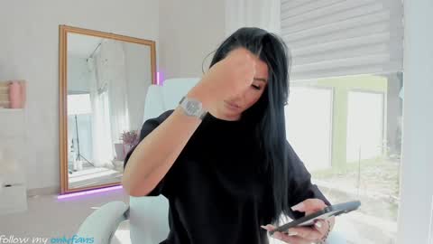 miss_diamond__ online show from 09-09-25, 07:41