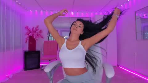 Snapshot of miss_diamond__ chatting on 05-22-26, 06:09 miss_diamond__ online show from 05-22-26, 06:09