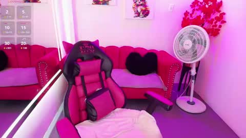 Melanie online show from 05-11-26, 04:04