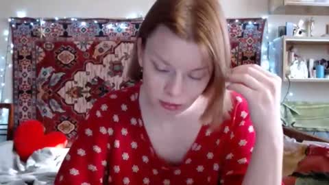 Elis online show from 02-25-25, 12:24