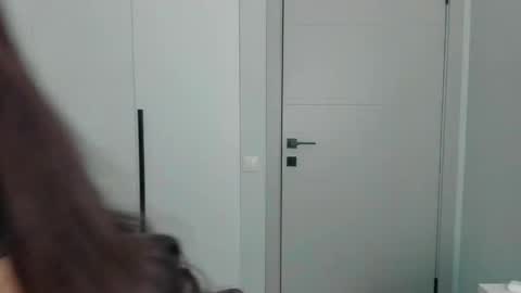 Snapshot of miss_emilyy chatting on 04-25-26, 06:38 Emily online show from 04-25-26, 06:38