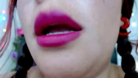 Miss Evoleth online show from 01-24-25, 07:39