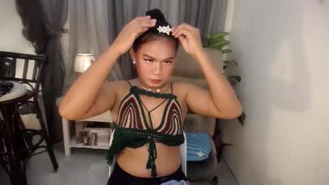 miss_fhakarat online show from 10-13-25, 12:54