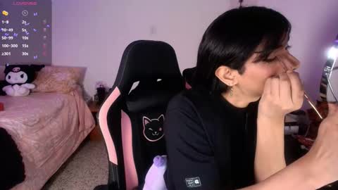 Snapshot of miss_hikikomori chatting on 11-03-25, 03:52 Asami  online show from 11-03-25, 03:52