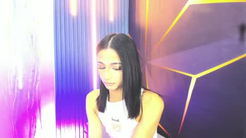 Snapshot of miss_isa19 chatting on 05-14-26, 03:19 miss_isa19 online show from 05-14-26, 03:19