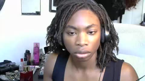 Snapshot of miss_ivory chatting on 01-05-26, 09:51 Miss Ivory online show from 01-05-26, 09:51