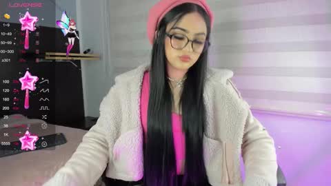Snapshot of miss_ivyy chatting on 10-05-25, 10:51 miss_ivyy online show from 10-05-25, 10:51