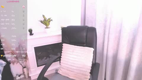 Snapshot of miss_jollie chatting on 01-27-25, 10:49 miss_jollie online show from 01-27-25, 10:49