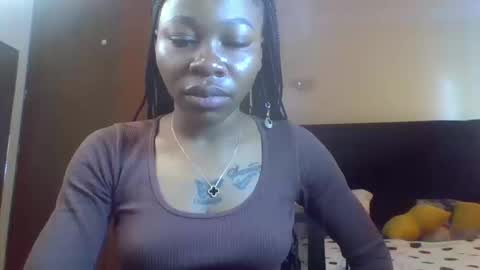 Snapshot of miss_kiarrafit chatting on 09-23-25, 08:06 Miss Kiarrafit online show from 09-23-25, 08:06