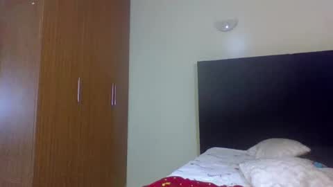 Miss Kiarrafit online show from 10-31-25, 12:44