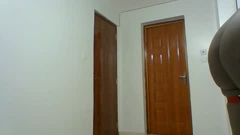 kiki online show from 11-26-25, 11:39