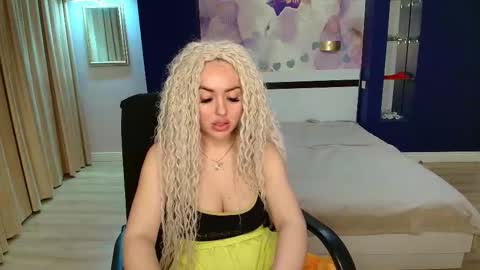 miss_kiten online show from 11-09-25, 08:40