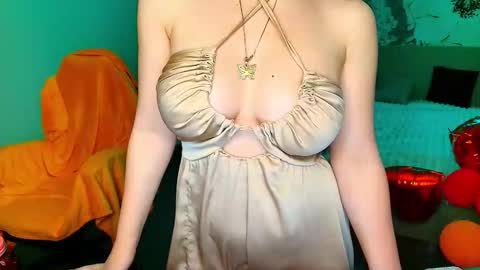 Snapshot of miss_kiten chatting on 06-06-26, 07:29 miss_kiten online show from 06-06-26, 07:29