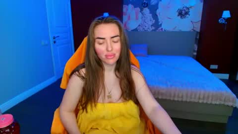 Snapshot of miss_kiten chatting on 07-12-26, 09:11 miss_kiten online show from 07-12-26, 09:11