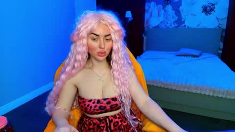 Snapshot of miss_kiten chatting on 07-26-26, 07:37 miss_kiten online show from 07-26-26, 07:37