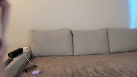 Kitty online show from 10-08-25, 01:47