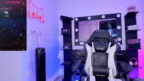 Miss Kittyn online show from 02-22-25, 04:07