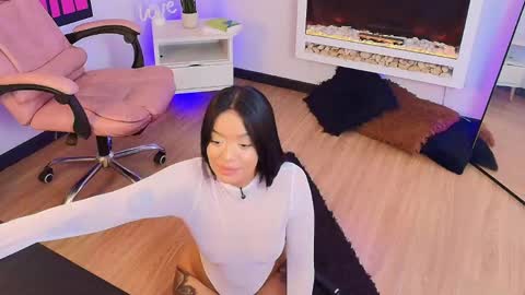 Snapshot of miss_koko_ chatting on 05-18-26, 01:24 Miss koko online show from 05-18-26, 01:24