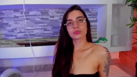 Snapshot of miss_lanaa chatting on 02-27-25, 03:36 Alana online show from 02-27-25, 03:36