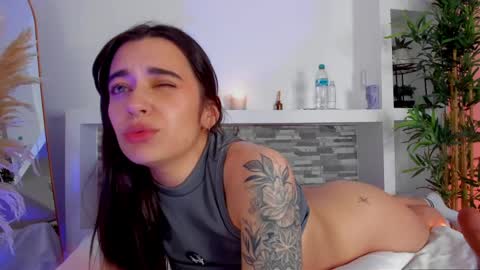 Snapshot of miss_lanaa chatting on 03-03-25, 03:52 Alana online show from 03-03-25, 03:52