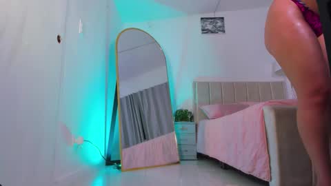 Here is Londonn  Thank you for being part of this day I wish you an excellent rest. online show from 03-21-26, 03:33