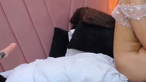 mia online show from 12-13-25, 07:53