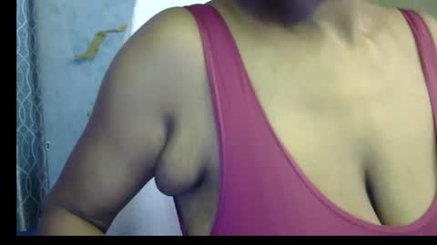 Snapshot of miss_mahi69 chatting on 06-10-26, 06:01 Mahi online show from 06-10-26, 06:01