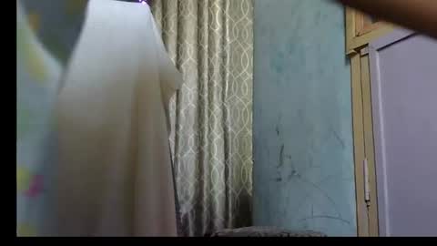 Snapshot of miss_mahi69 chatting on 06-20-26, 03:20 Mahi online show from 06-20-26, 03:20