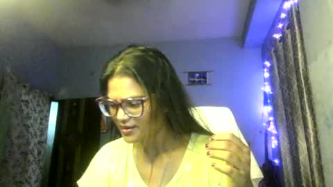 Snapshot of miss_mahi69 chatting on 06-21-26, 05:04 Mahi online show from 06-21-26, 05:04
