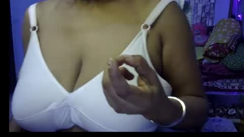 Snapshot of miss_mahi69 chatting on 07-04-26, 02:23 Mahi online show from 07-04-26, 02:23