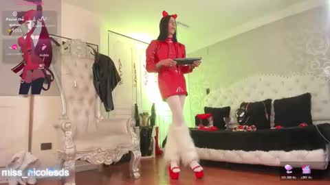 Miss Nicole online show from 05-25-26, 12:55